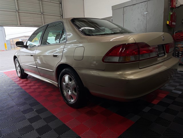 Honda Accord photo 3