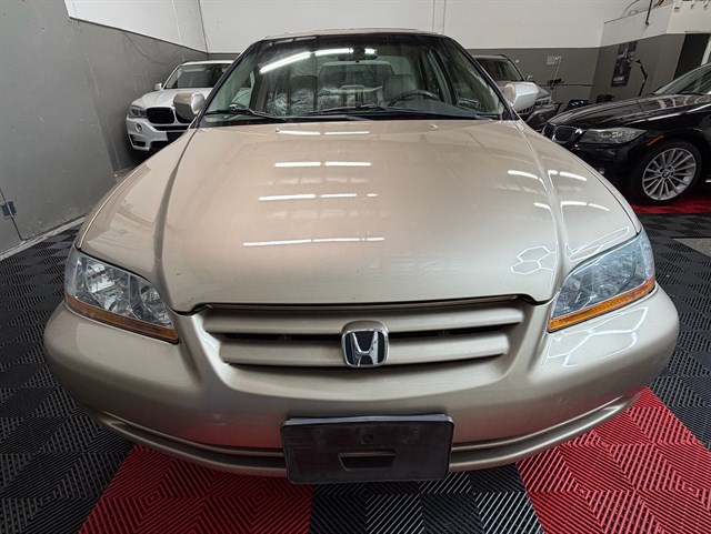 Honda Accord photo 7