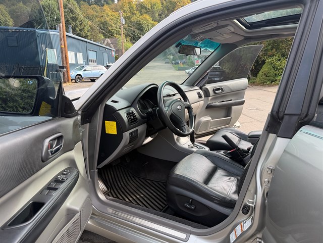 Subaru Forester photo 11