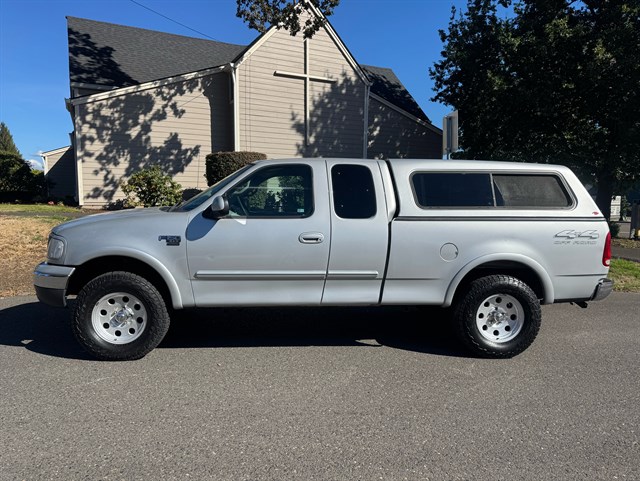 Ford F-150 photo 3