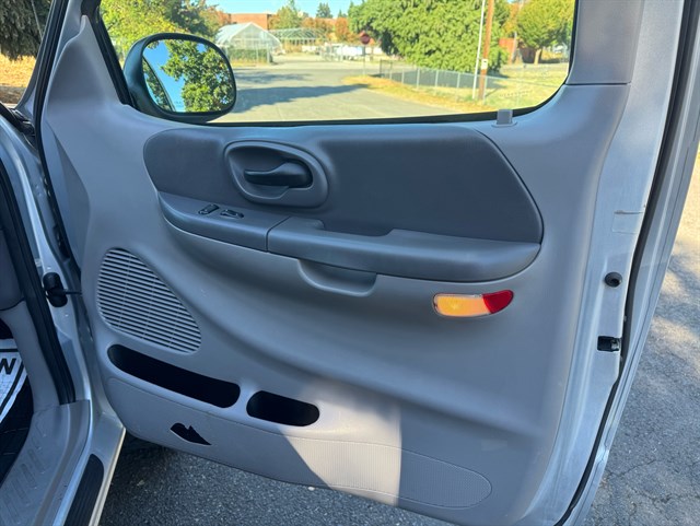 Ford F-150 photo 15