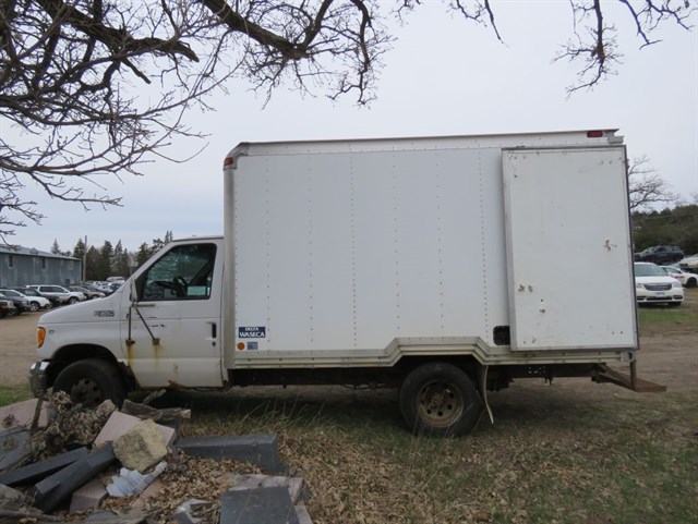 2001 Ford Econoline&#x27;s photo