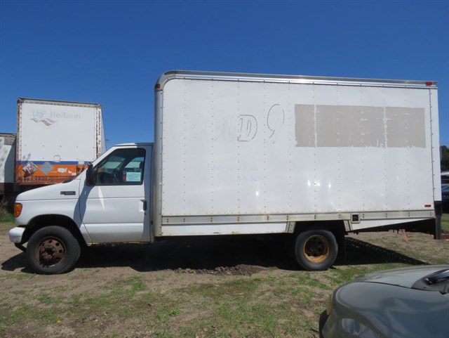 2003 Ford Econoline&#x27;s photo