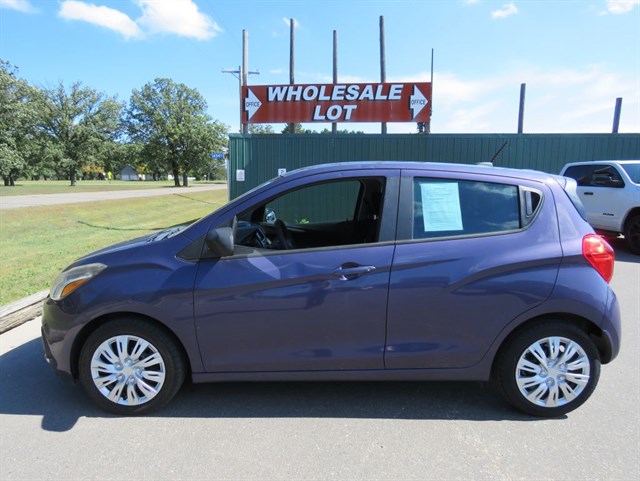 2017 Chevrolet Spark LS's photo