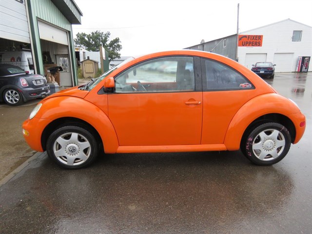 1998 Volkswagen New Beetle Base's photo