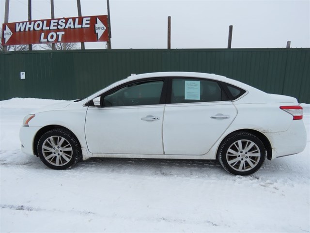 2014 Nissan Sentra SL's photo