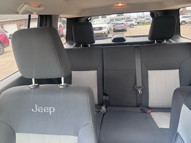 2009 Jeep Liberty Sport - Photo 14