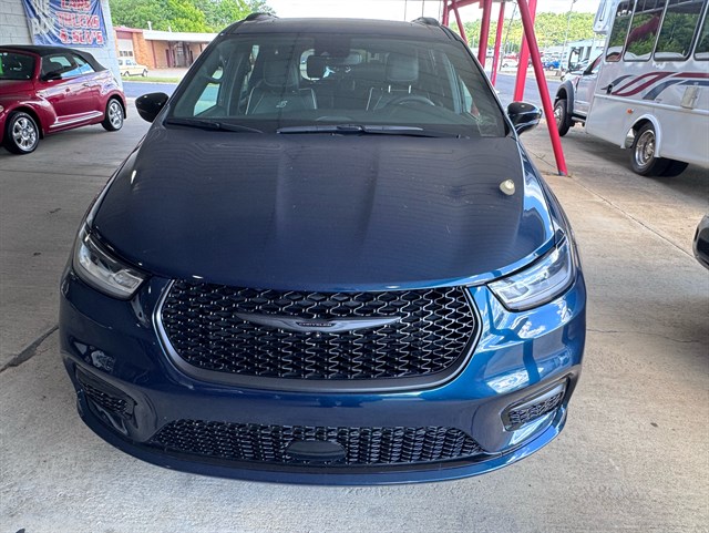 2025 Chrysler Pacifica Limited - Photo 7
