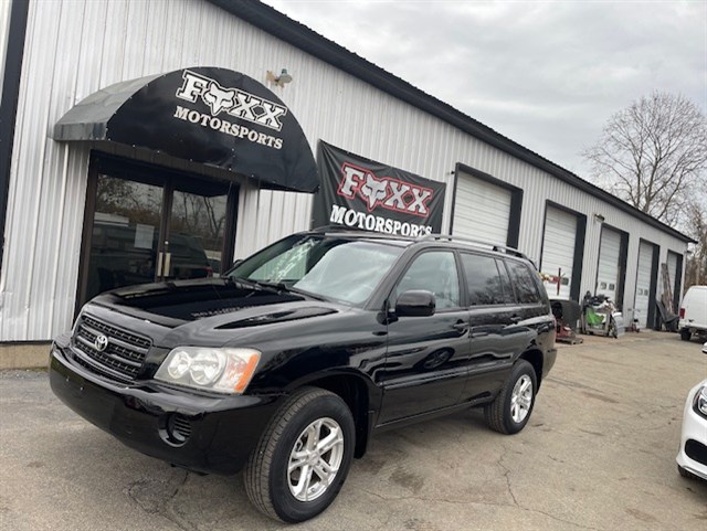 2003 Toyota Highlander Base's photo