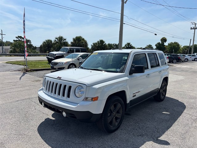2017 Jeep Patriot 75th Anniversary Edition's photo