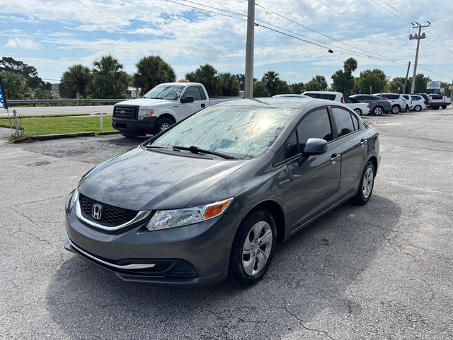 2013 Honda Civic LX's photo