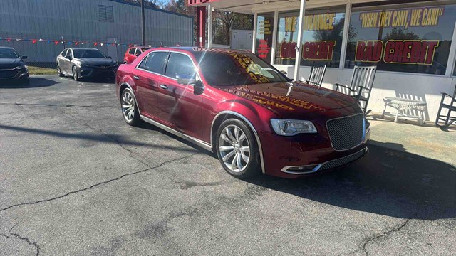 2019 Chrysler 300 Limited's photo