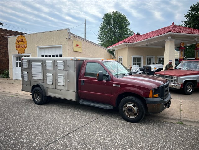 2006 Ford F-350 Super Duty Chassis Cab XLT&#x27;s photo