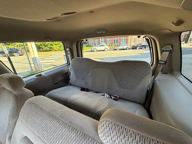 Ford Expedition photo 8