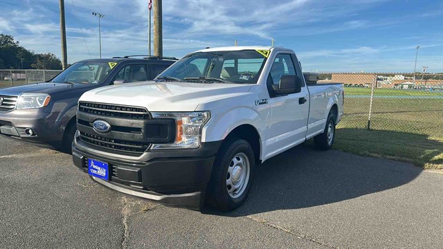 2019 Ford F-150 XL's photo