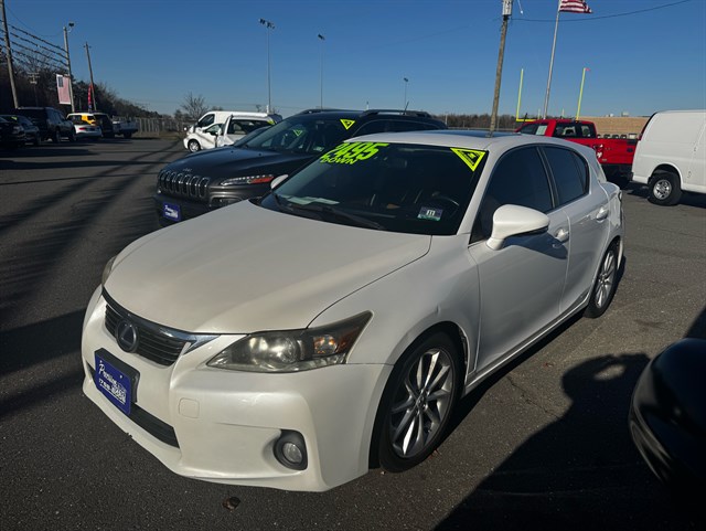 2011 Lexus CT Premium's photo
