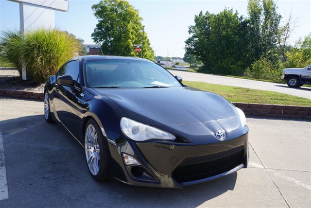 2013 Scion FR-S Base's photo