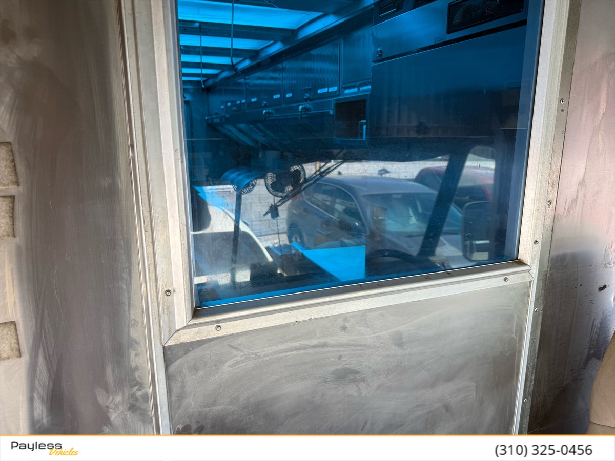 1998 GMC Forward Control Chassis - Photo 25
