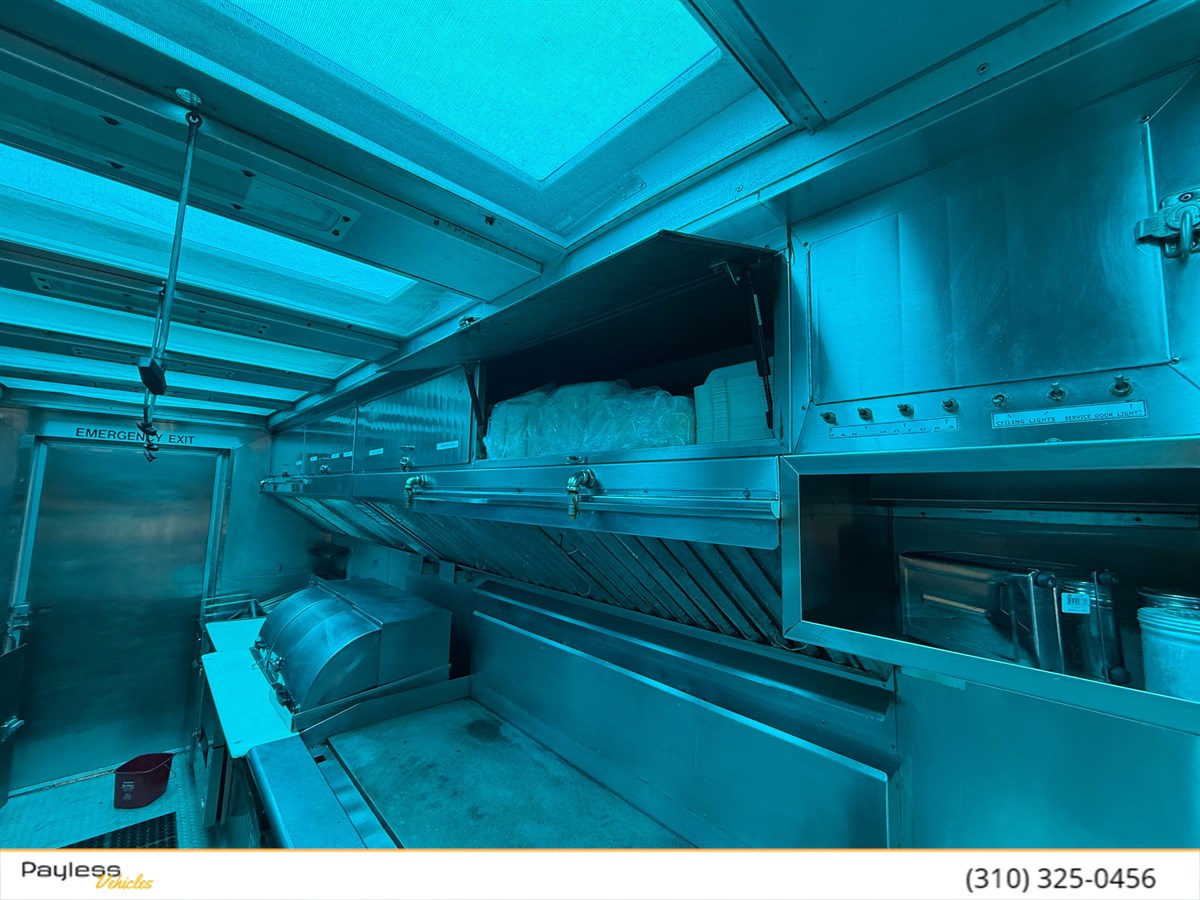 1998 GMC Forward Control Chassis - Photo 57
