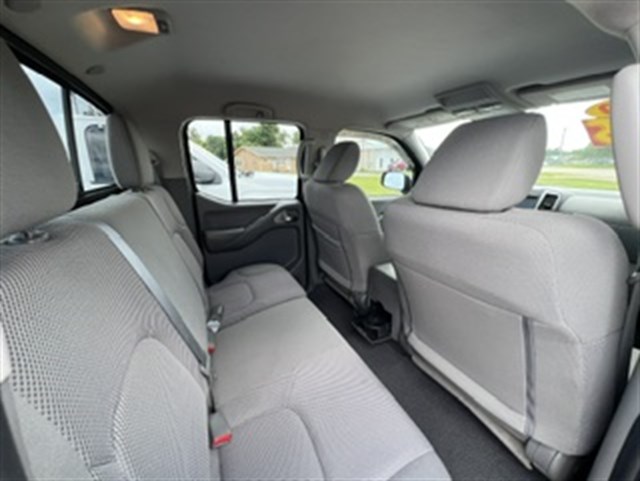 2019 Nissan Frontier SV - Photo 6
