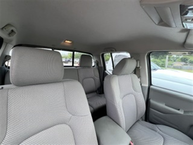 2019 Nissan Frontier SV - Photo 9