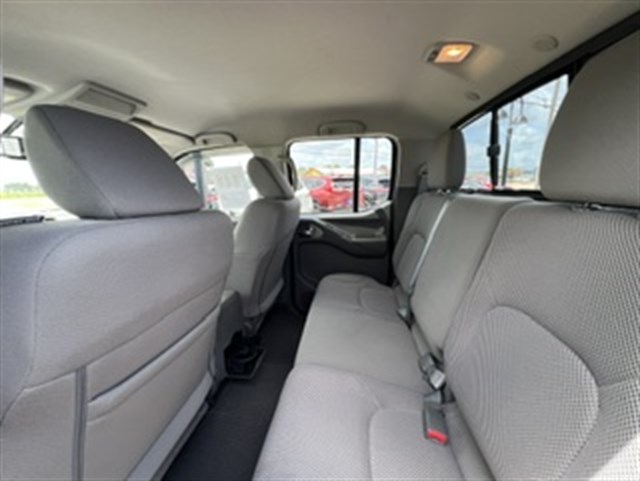 2019 Nissan Frontier SV - Photo 10