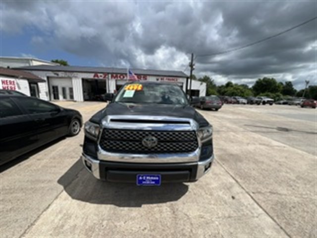 2018 Toyota Tundra SR5 4.6L Crew Max Short Bed's photo