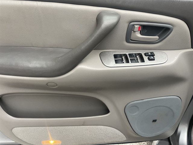 2001 TOYOTA SEQUOIA, Stock No 21383 by Gamez Auto Sales, San Antonio TX