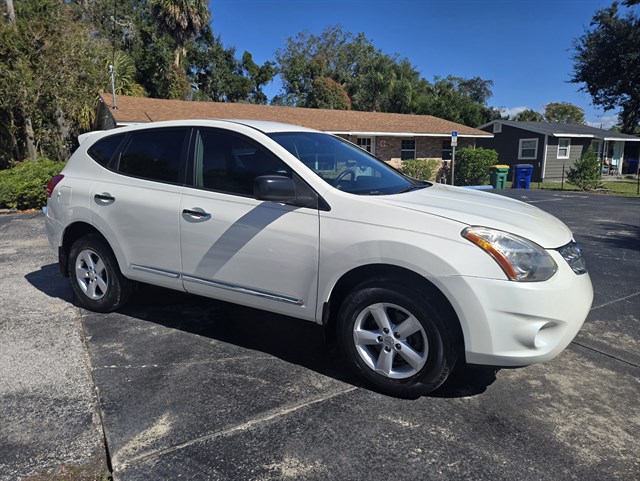 2012 Nissan Rogue S's photo