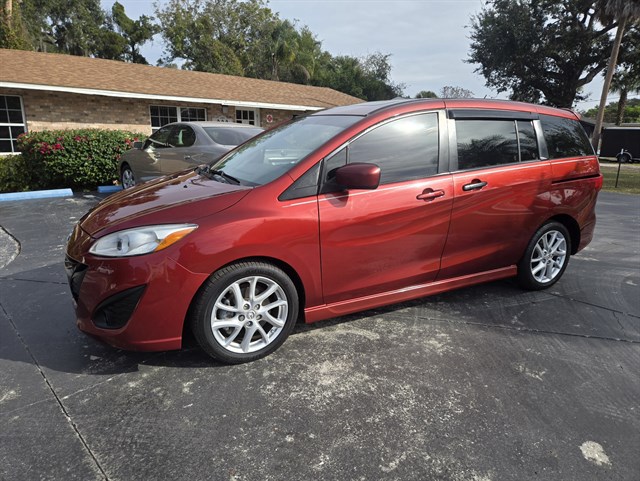 2012 Mazda MAZDA5 Touring's photo