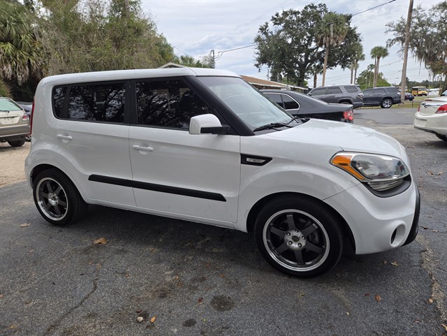 2013 Kia Soul Base