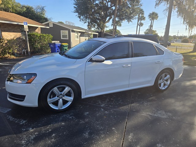 2012 Volkswagen Passat SE