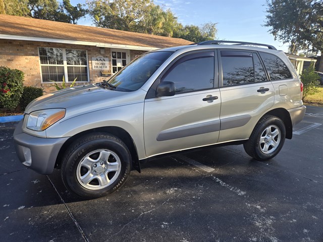 2002 Toyota Rav4 Base