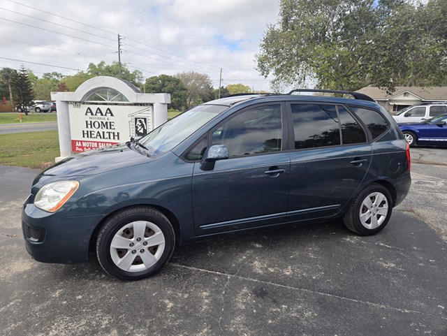 2009 Kia Rondo LX
