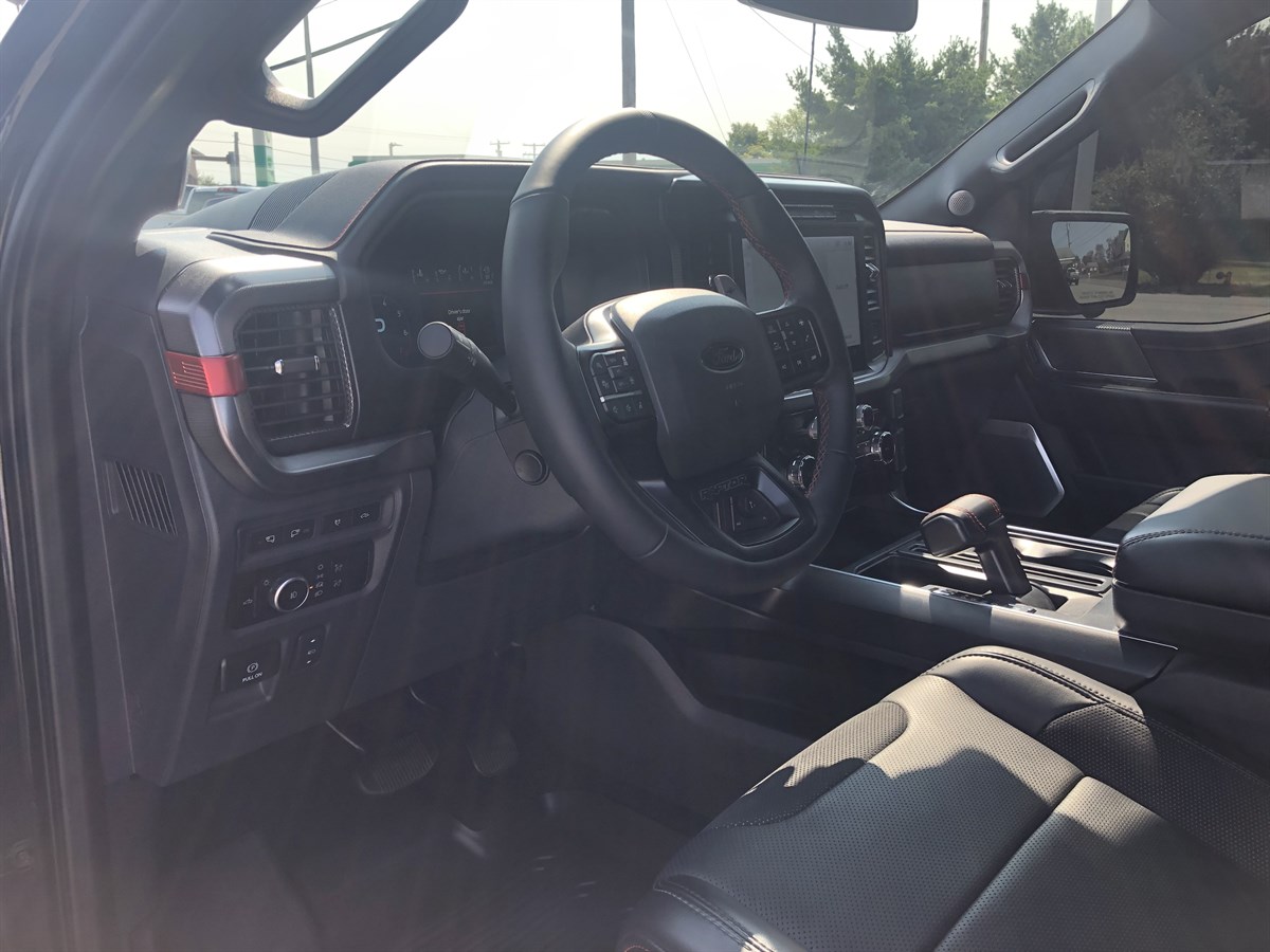 2024 Ford F-150 Raptor photo 24