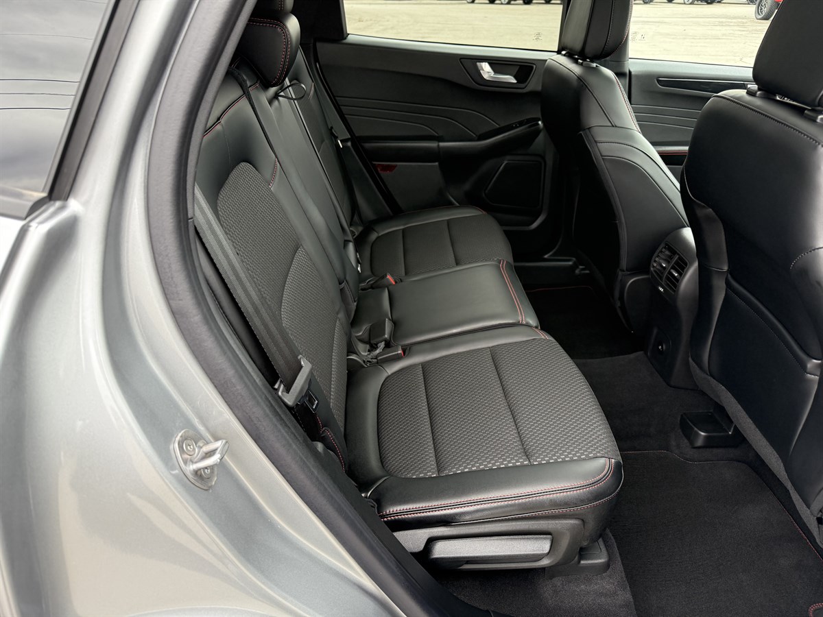 2023 Ford Escape ST-Line photo 19