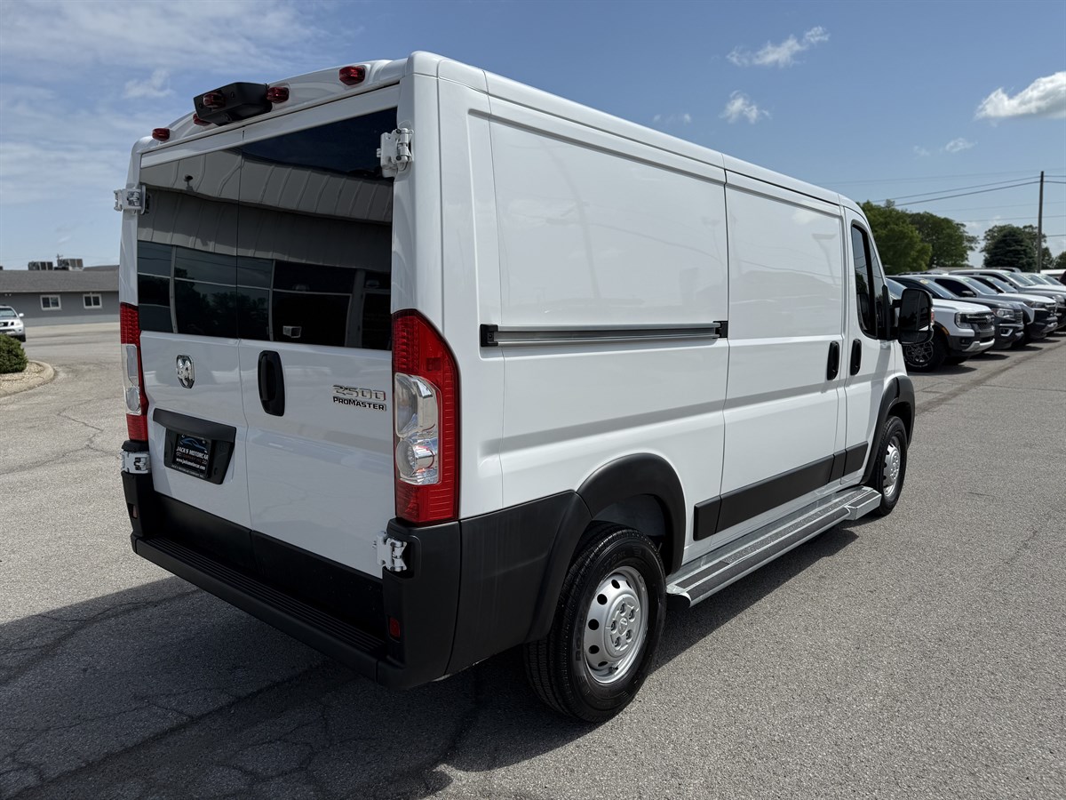 2023 Ram ProMaster 2500 photo 5