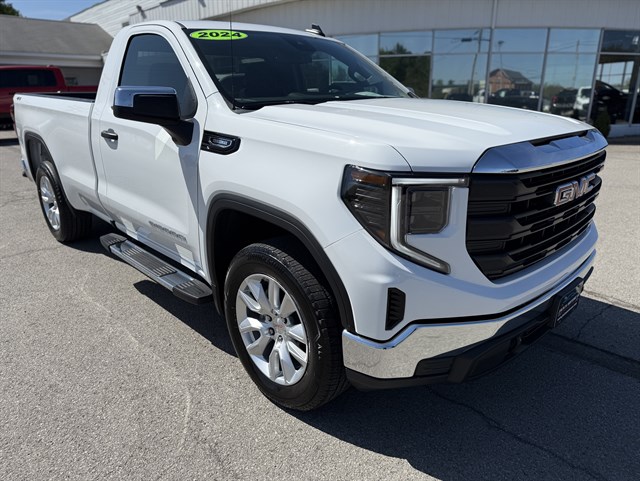 2024 GMC Sierra 1500 Pro's photo