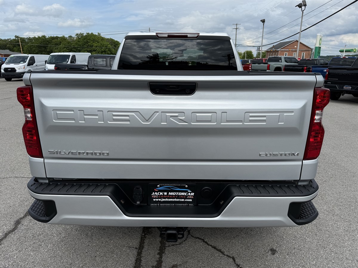 2022 Chevrolet Silverado 1500 Custom photo 6