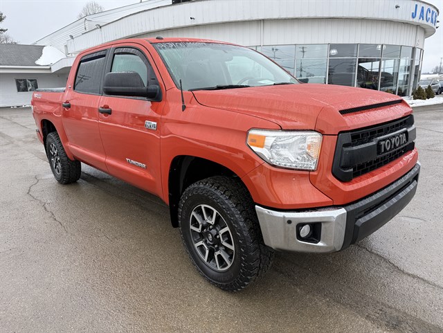 2017 Toyota Tundra SR5