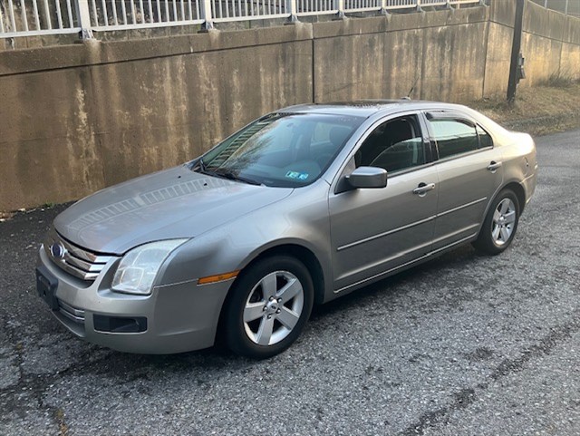 2008 Ford Fusion SE's photo