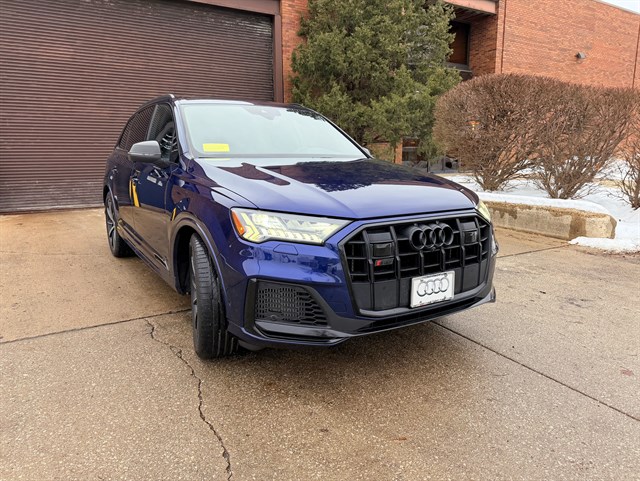 2020 Audi SQ7 Premium Plus's photo