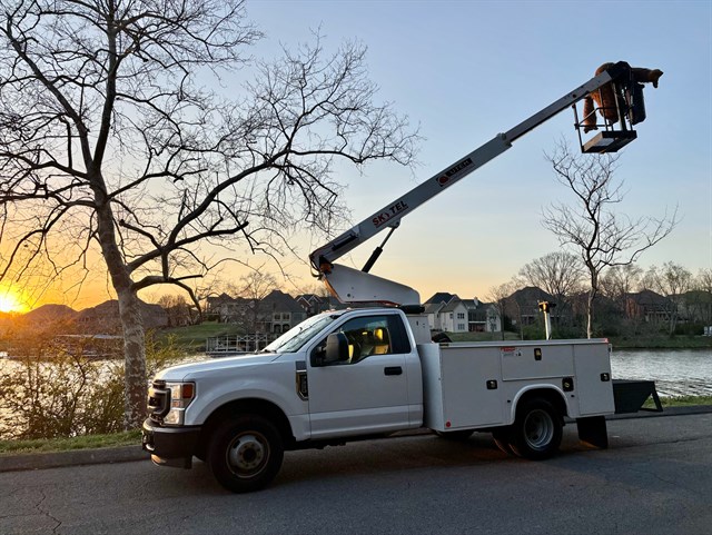 2021 Ford F-350 Super Duty Chassis Cab XL
