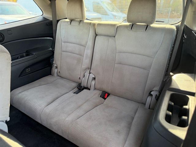 2017 Honda Pilot EX - Photo 9
