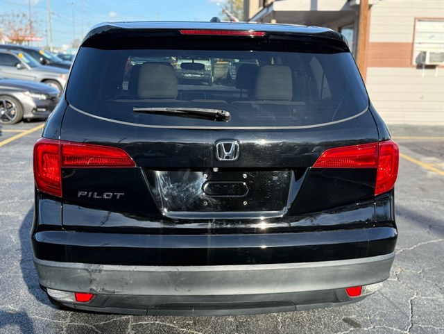 2017 Honda Pilot EX - Photo 13