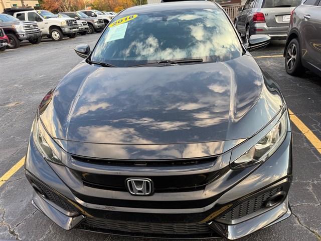 2018 Honda Civic Hatchback Sport's photo