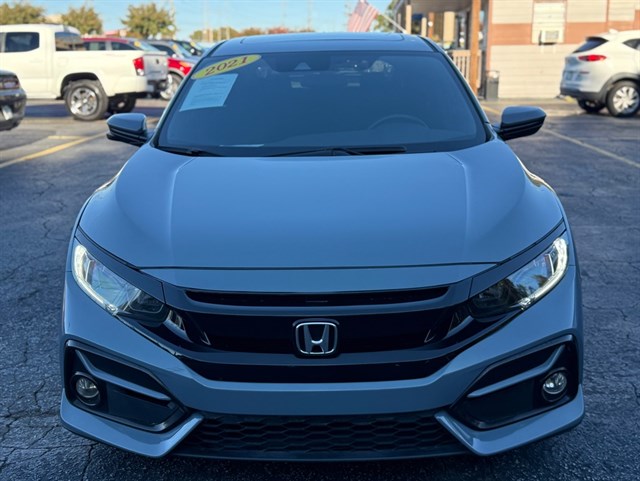 2021 Honda Civic Hatchback EX's photo