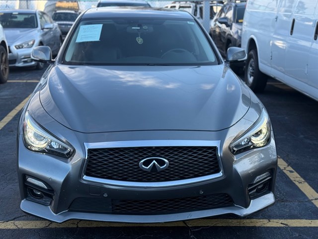 2016 INFINITI Q50 Red Sport's photo