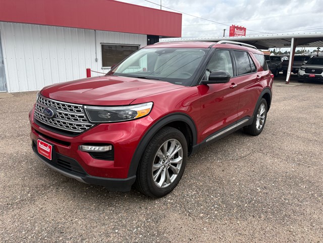 2023 Ford Explorer Limited's photo