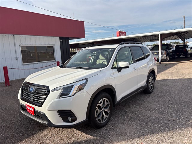 2022 Subaru Forester Premium's photo